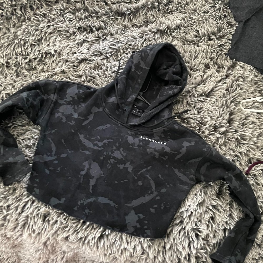 alphalete hoodie